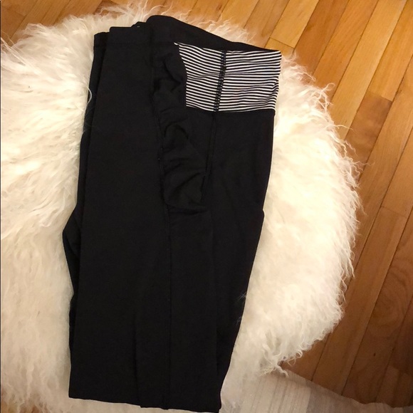 Lululemon leggings - Picture 3 of 4